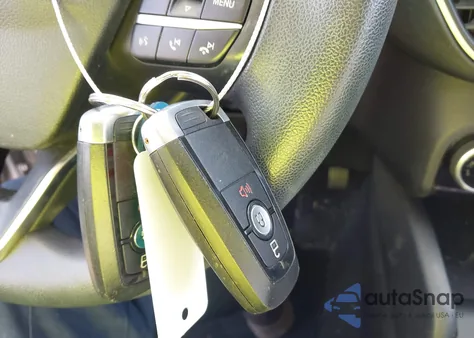 2021 Ford Escape Se z USA, uszkodzony, nr VIN 1FMCU0G67MUA41943